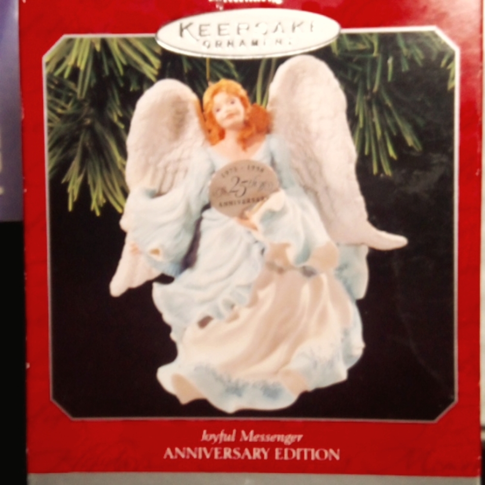 Hallmark keepsake Ornament Joyful Messenger Anniversary Edition